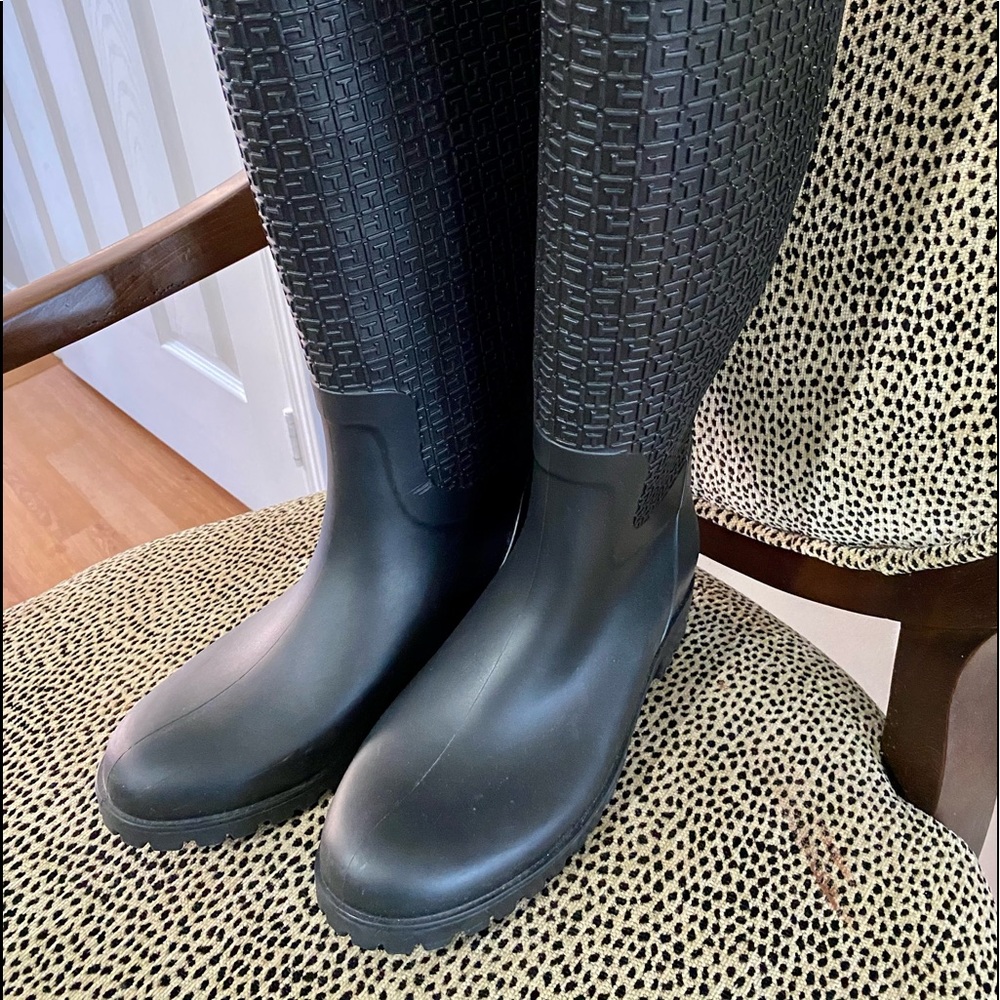❌Sold❌Tommy Hilfiger Rainboots - Picture 3 of 12